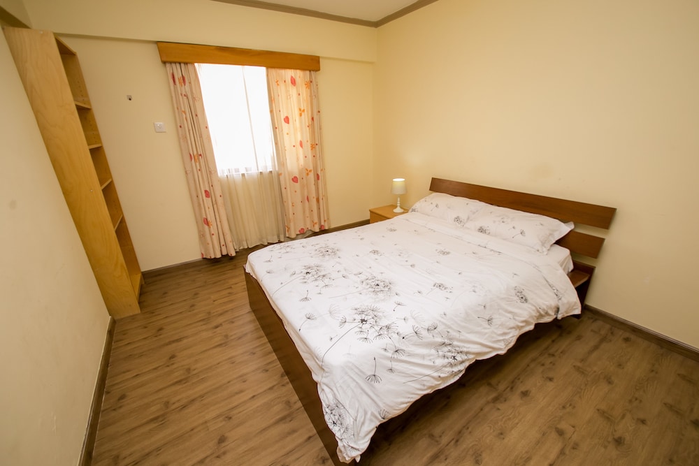 Kate's Apartments 26/80