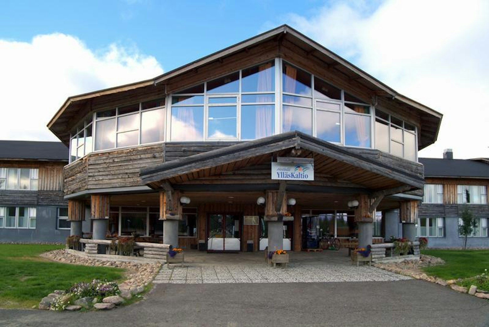 Lapland Hotels Yllaskaltio in AKASLOMPOLO