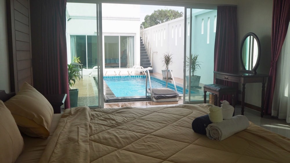 Villa Somewhere Phuket Laguna Bangtao 14/28