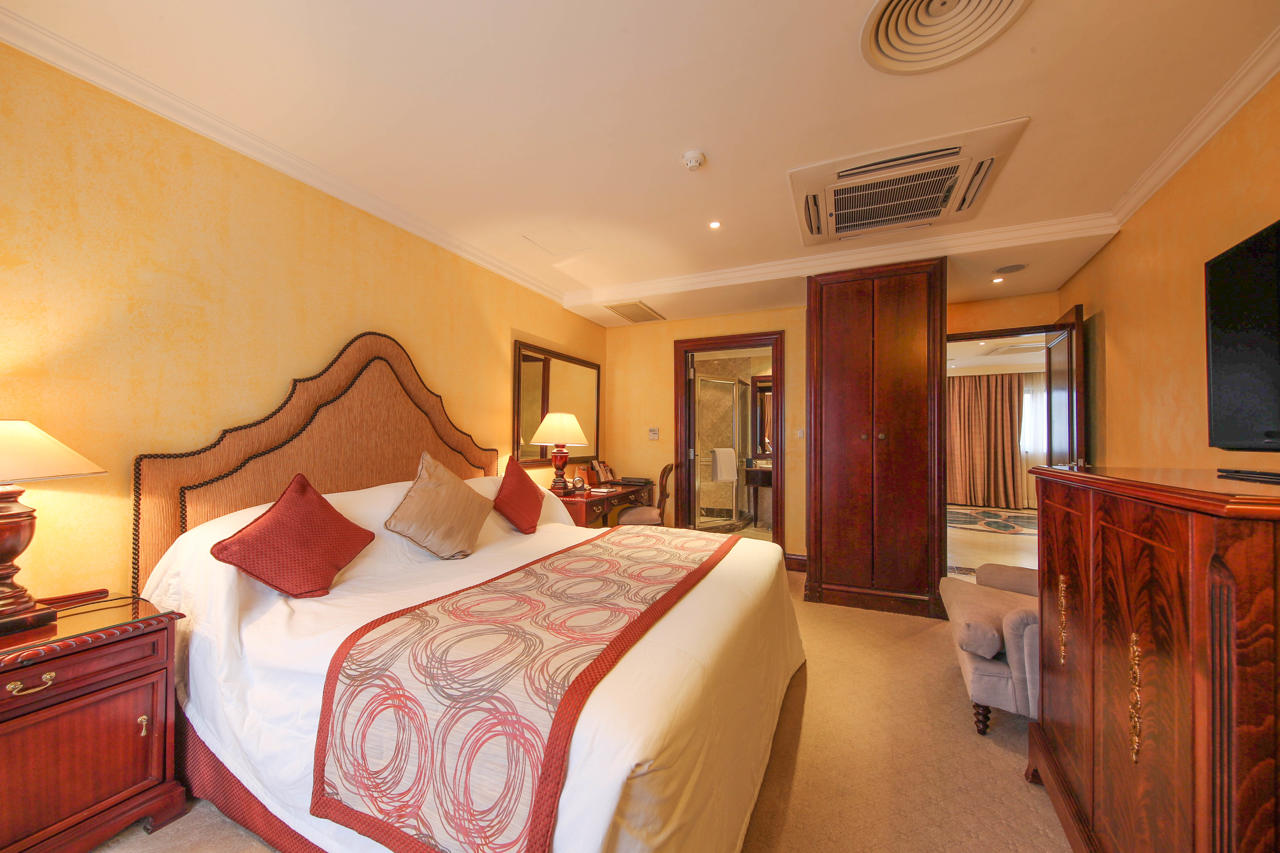 Kigali Serena 21/60