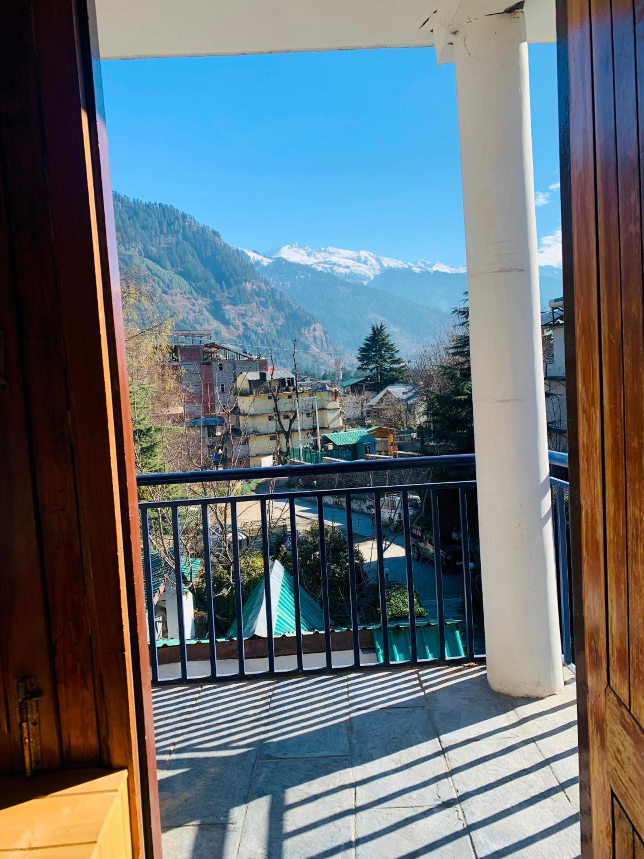 TOURIST HOTEL 29/55