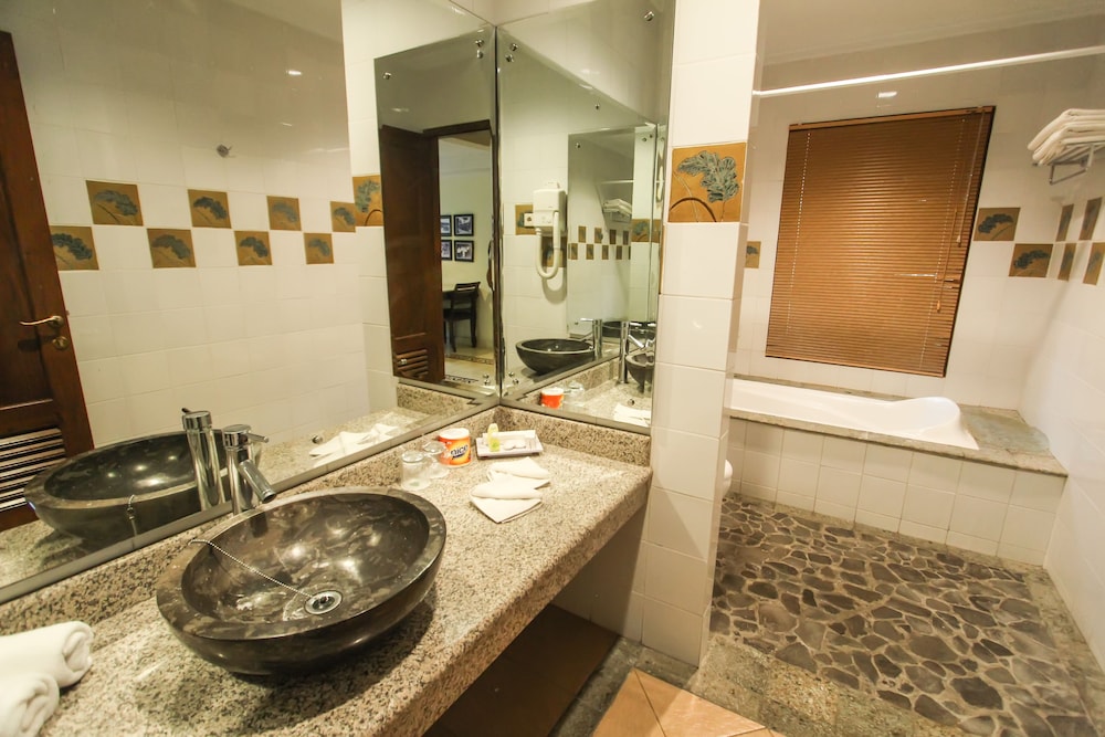 Duta Garden Boutique Villa 43/65