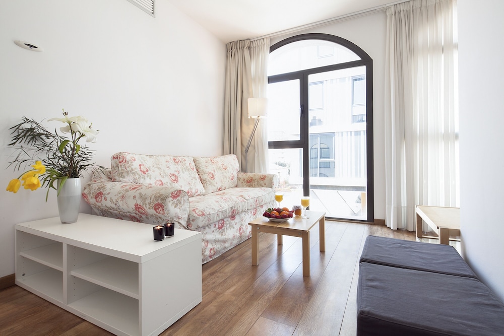 Inside Barcelona Apartments Sants 72/99