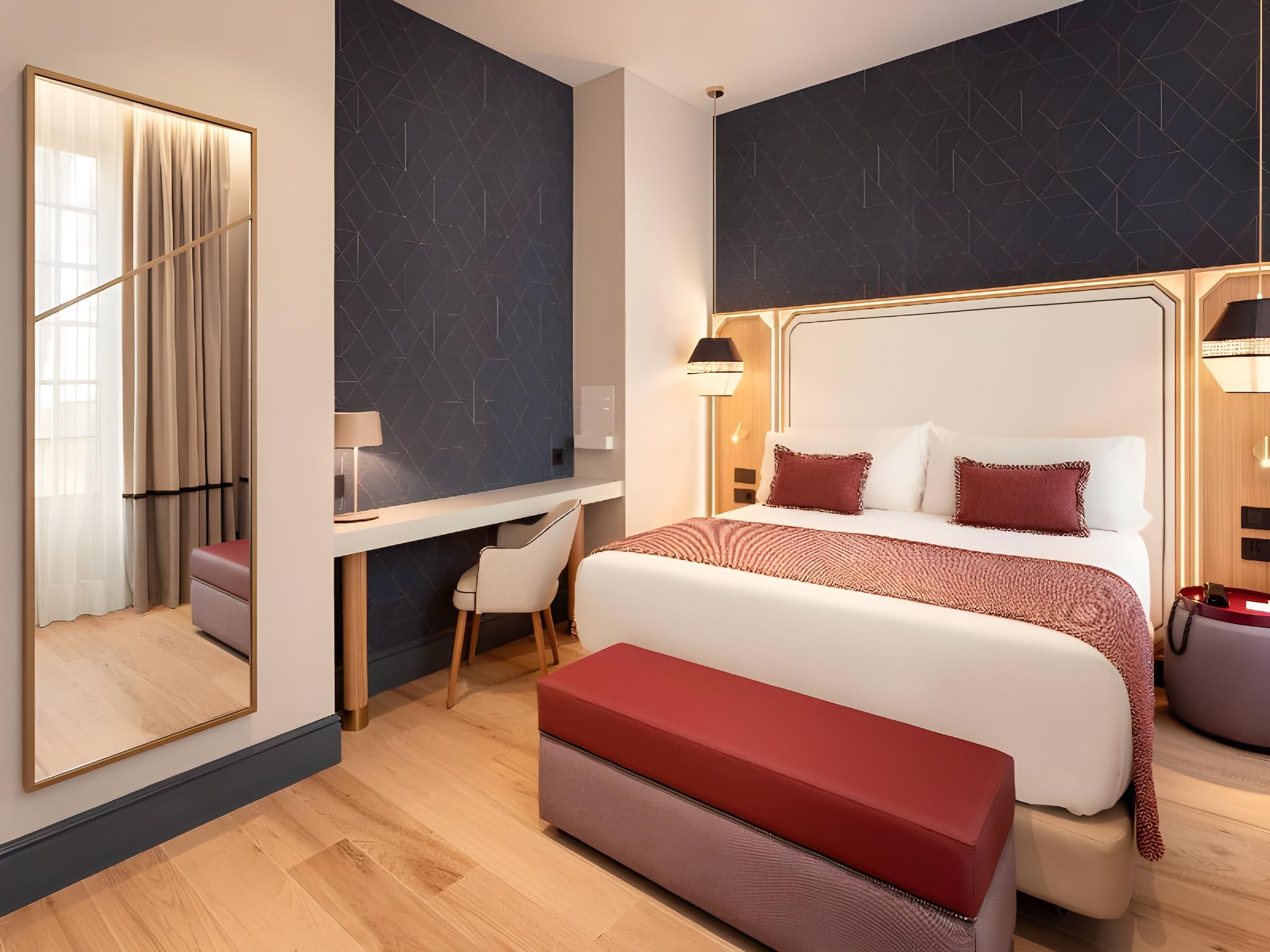 Superior Double Single Use room