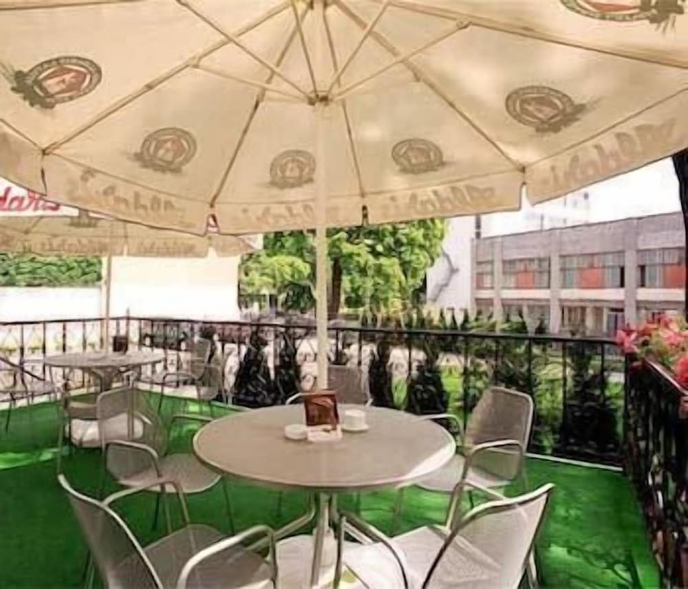 Slokas Ok Hotel 46/57