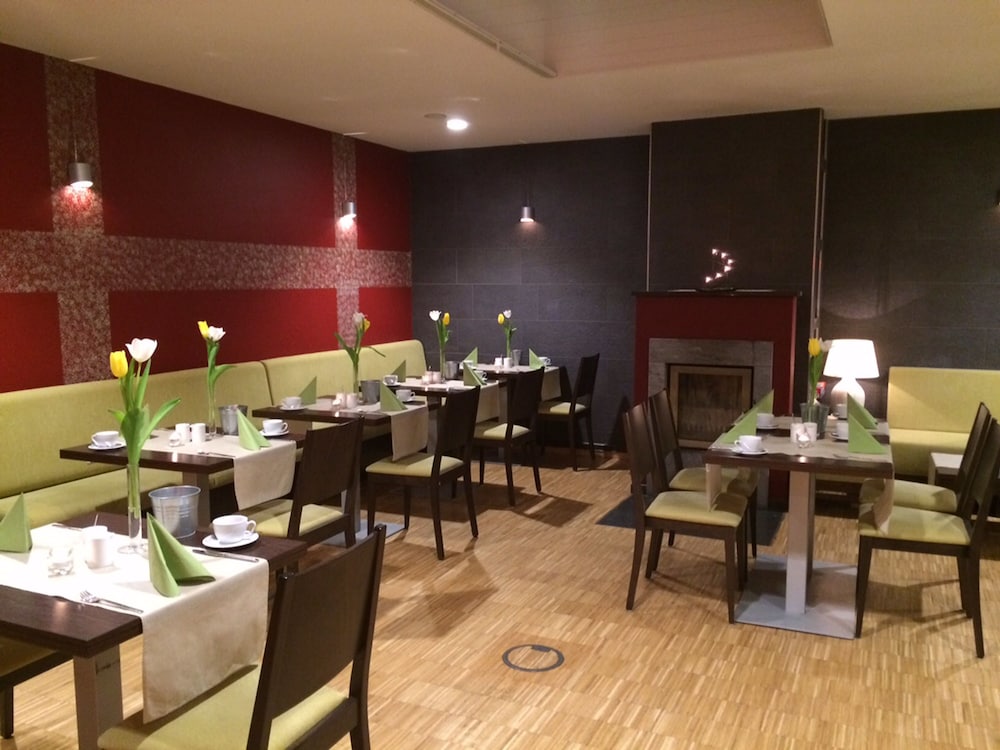 Holi Hostel Hotel 35/43
