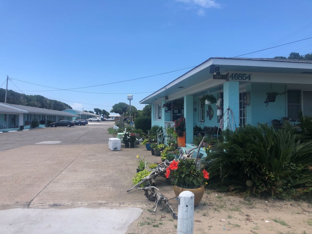 Swell Motel 6/58