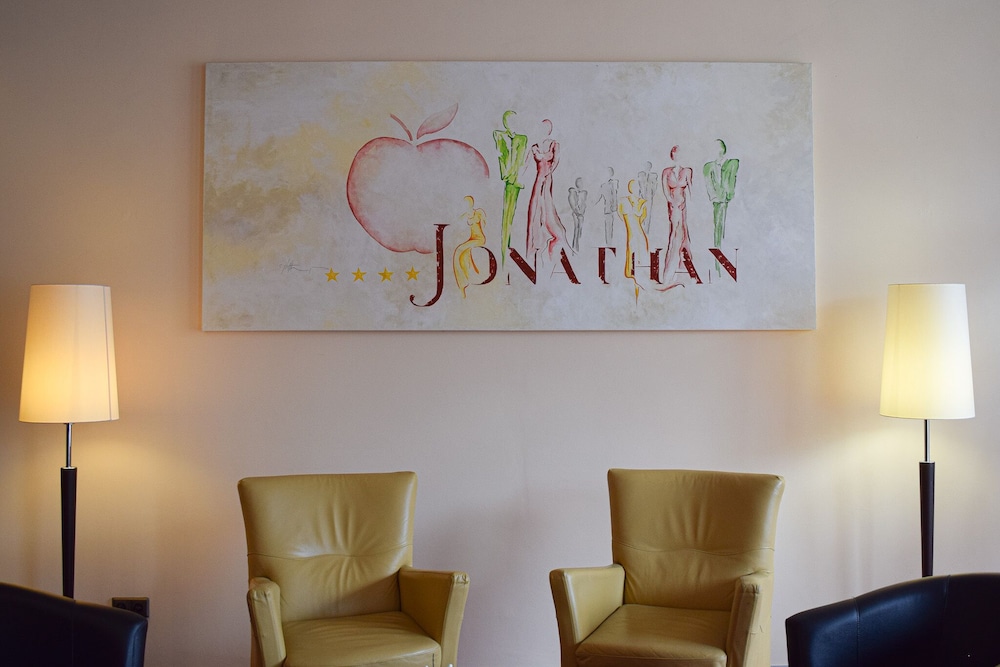 AKZENT Hotel Restaurant Jonathan 13/38