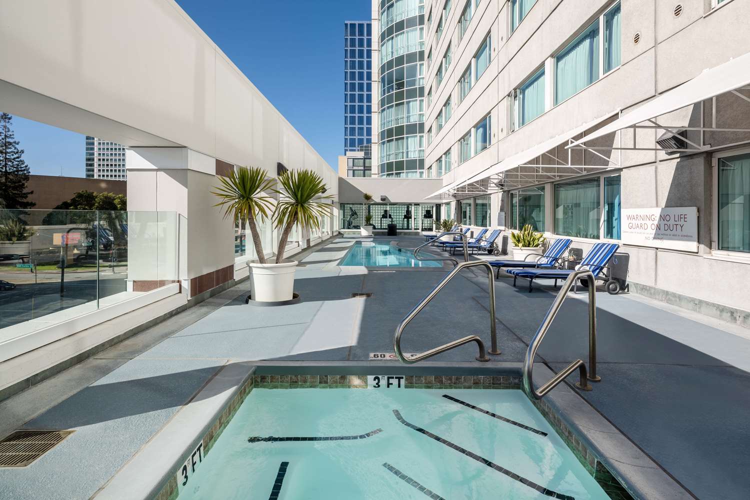 swimming pool spa