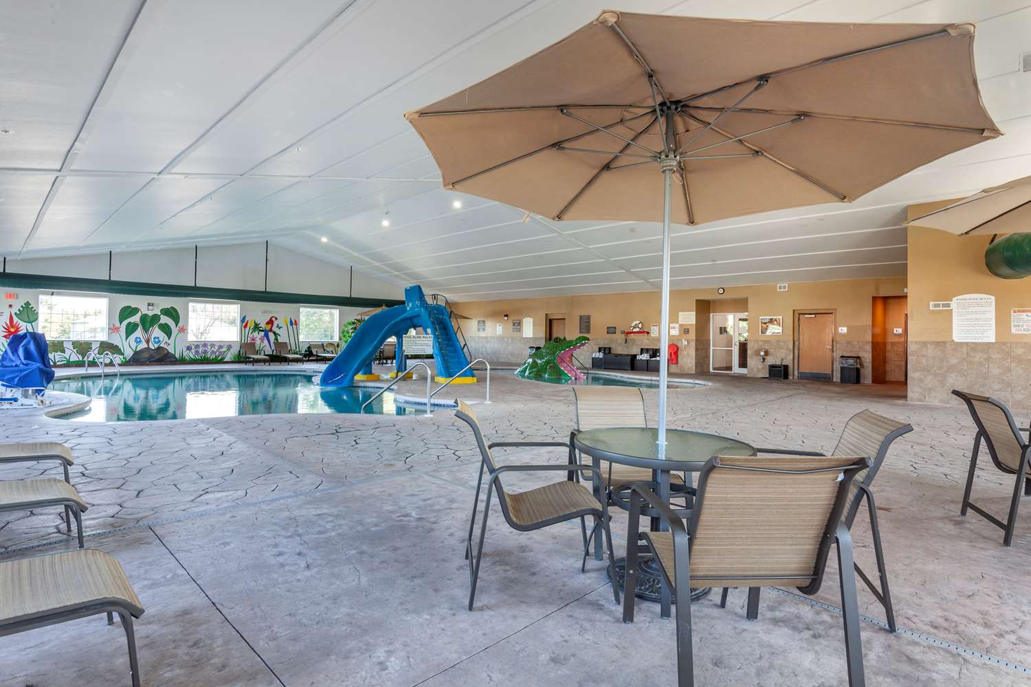 Best Western Plus Sparta Trail Lodge 35/49