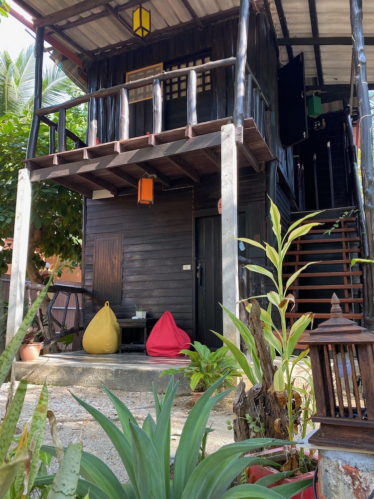 Leaf House Bungalow - Hostel photo5