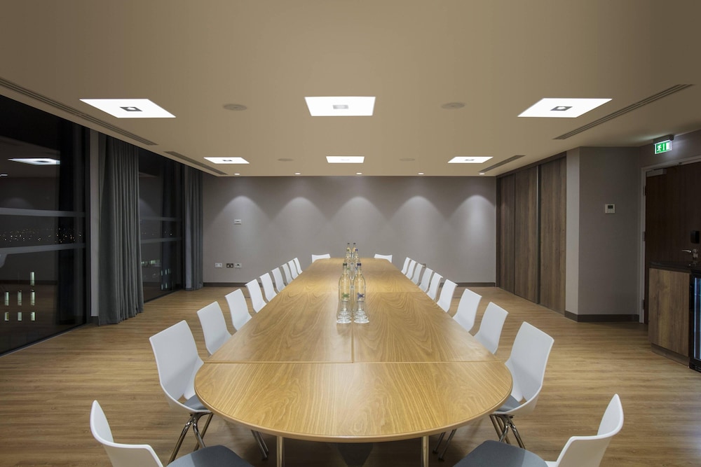 Courtyard By Marriott Edinburgh West 51/55