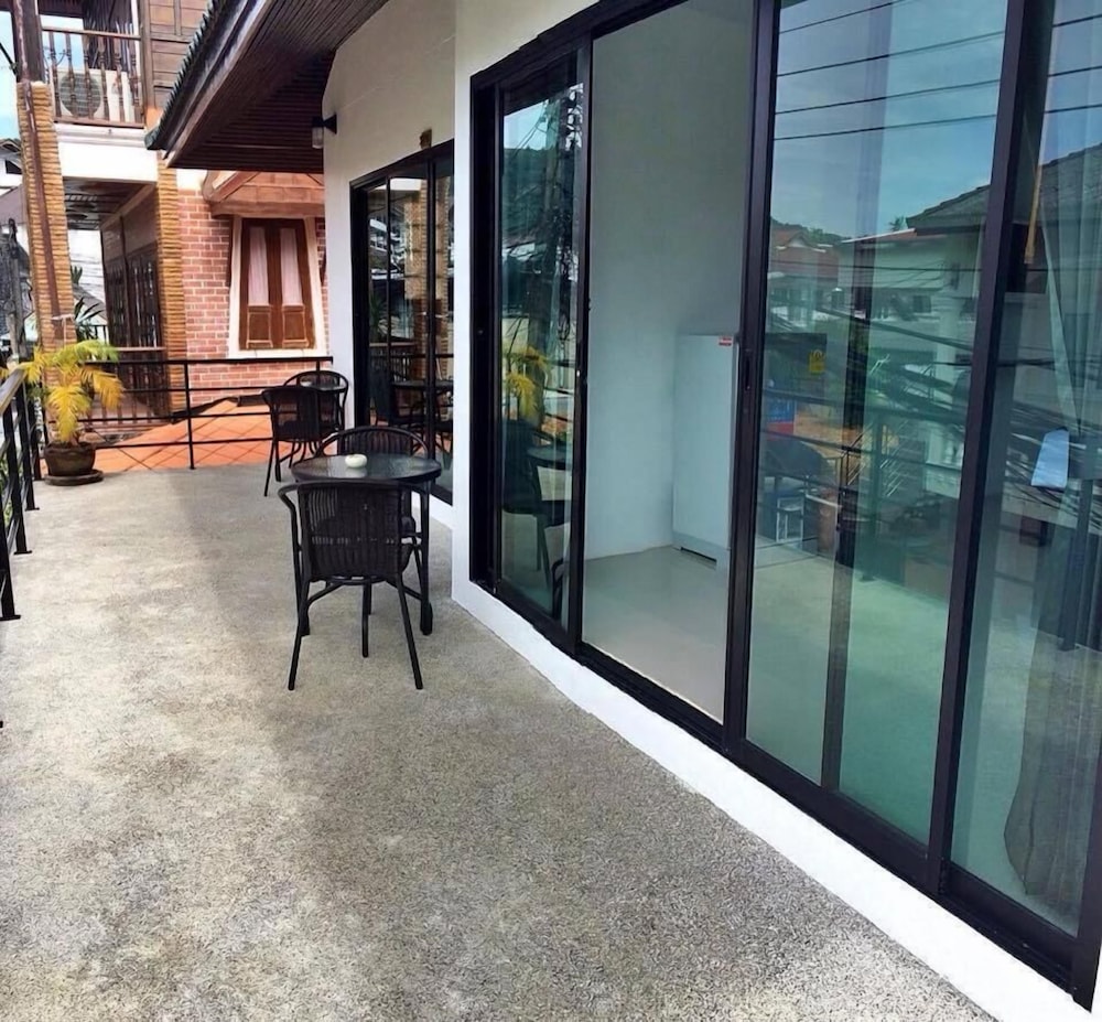 The Seashore Kamala Service Apartment 16/19