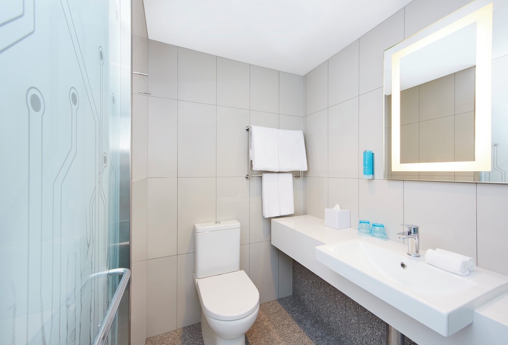 غرفة قياسية بسريرين منفصلين، Holiday Inn Express Sydney Macquarie Park 8/10