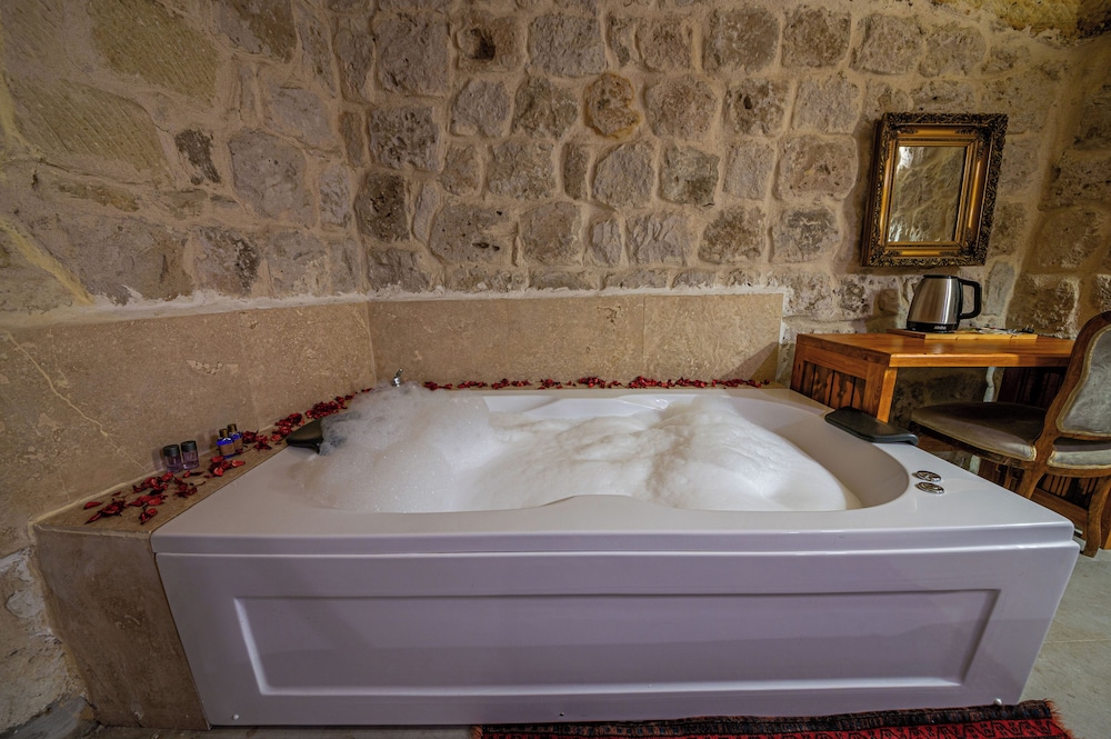 Kapalos Cave Hotel 31/47