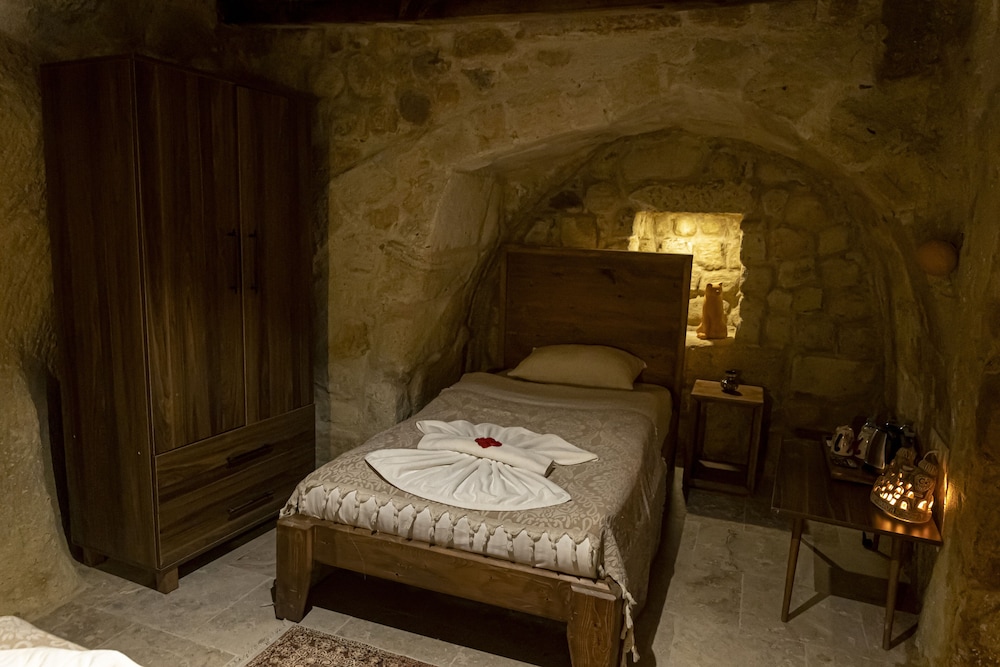 Feris Cave Hotel 16/50