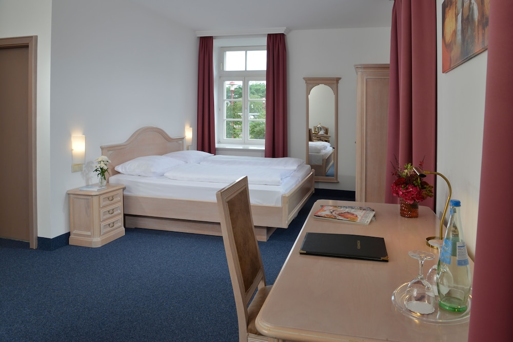 Hotel Stadt Hameln 21/68