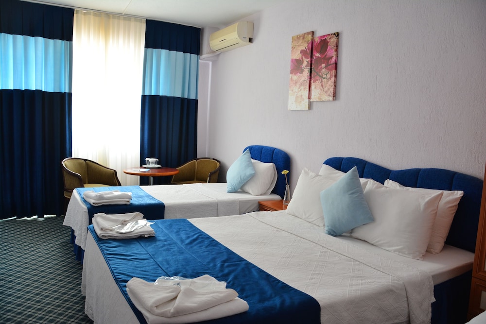 GUMULDUR MAVI DENIZ HOTEL 15/50