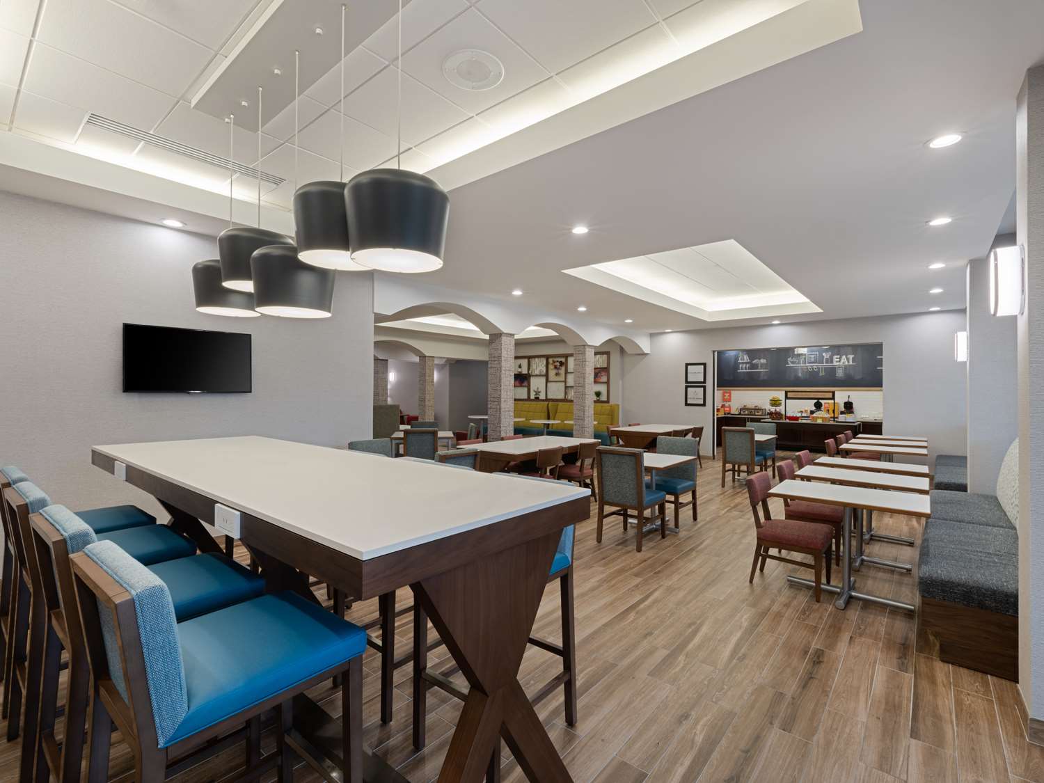 restaurant cafeteria