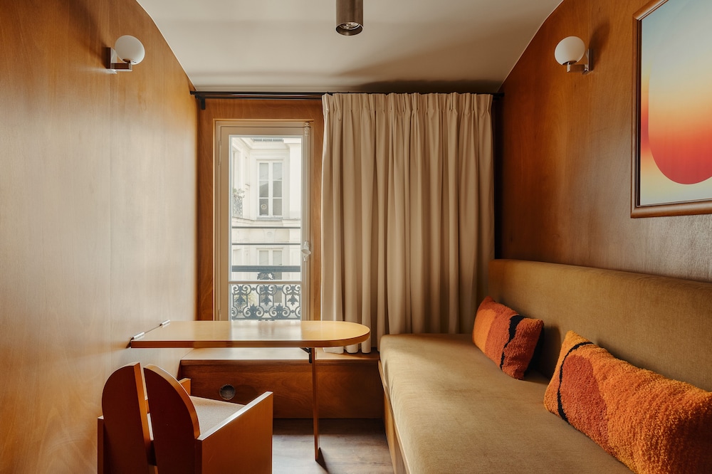 Edgar Suites Bouchardon 21/28