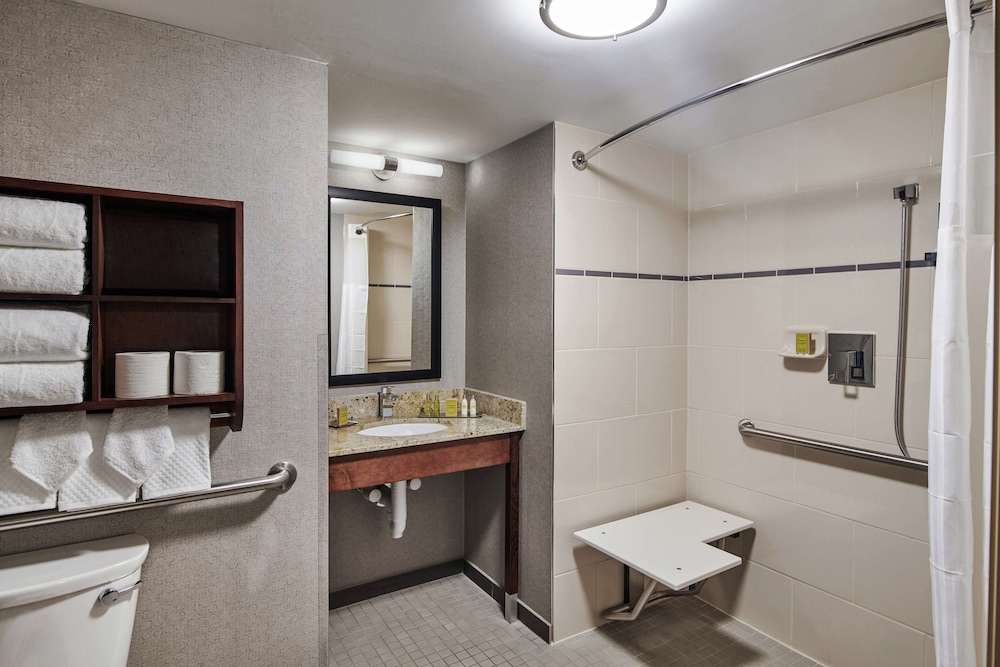 Doubletree By Hilton Raleigh Crabtree Valley 12/48