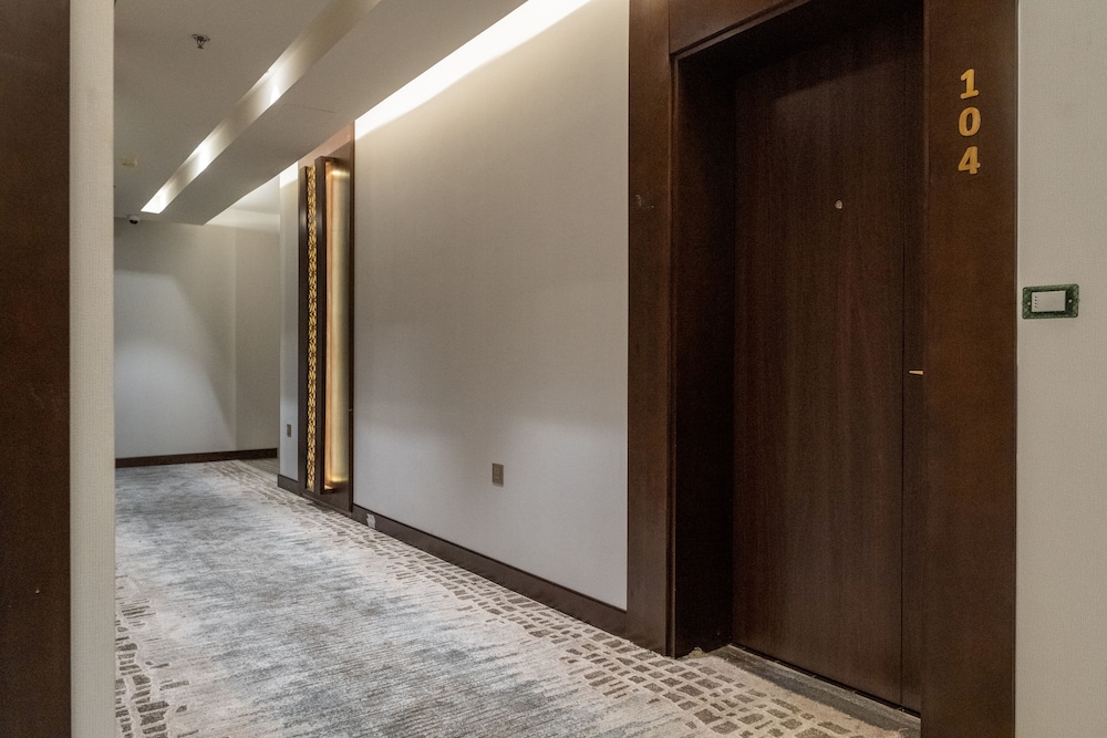 العنوان رزيدنس(Aleunwan Serviced Apartments) 29/53