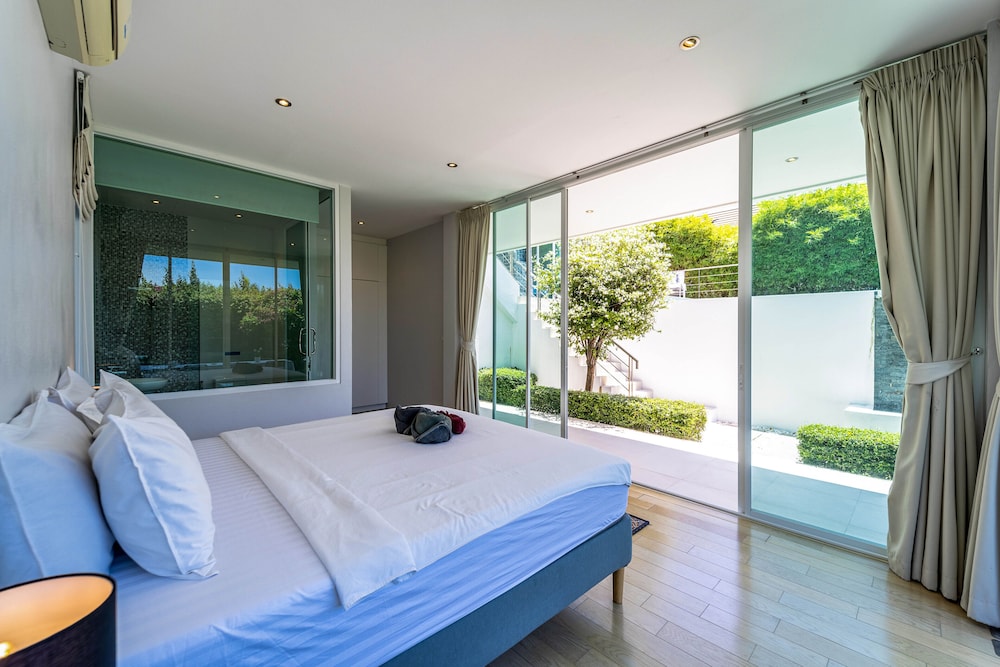 Phu Montra Villa With Ocean View A4 15/50