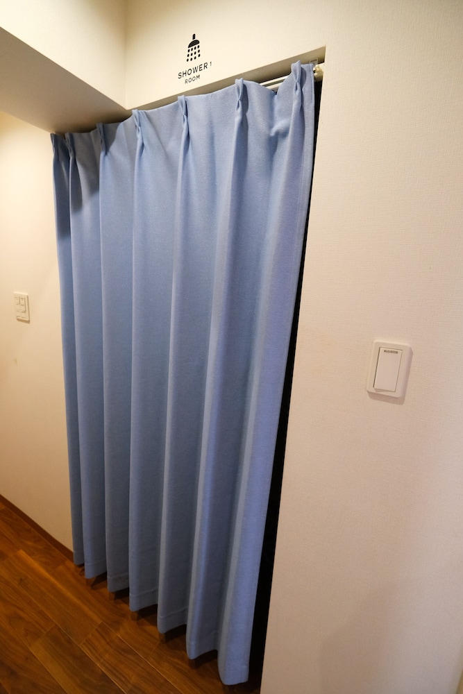 Rooms 24/50