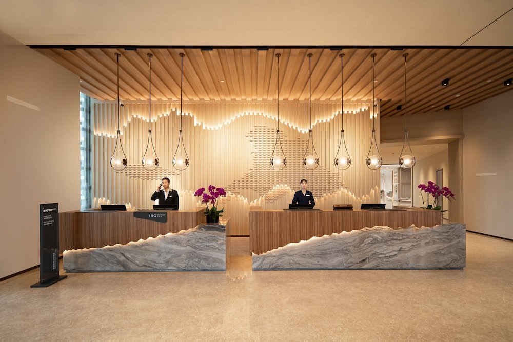 Crowne Plaza Zunhua Hot Spring Town 9/71