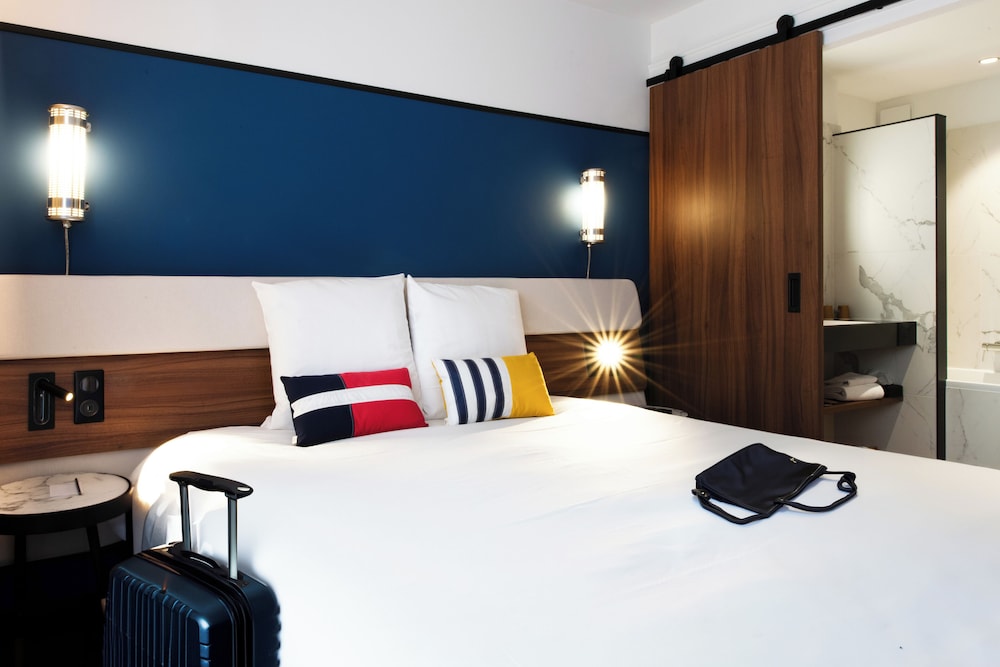 Mercure Caen Centre Port de Plaisance 24/75