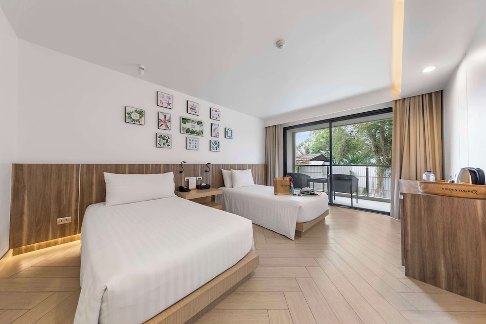 Mayaana Beach Resort - Formerly Golden Tulip Pattaya Beach Resort 11/49