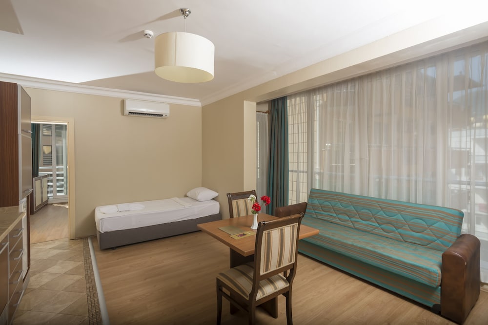 Tac Premier Hotel Spa 50/74