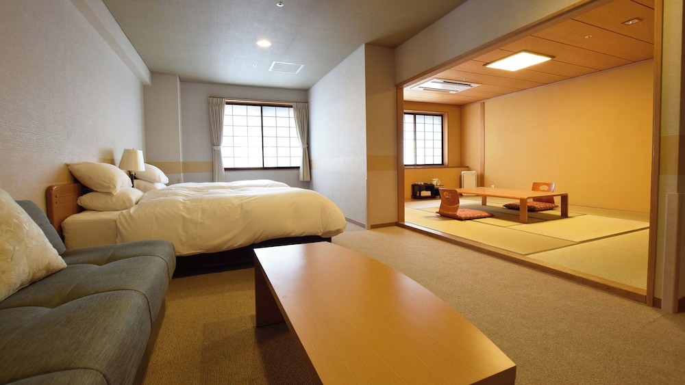 Universal, Standard, Twin Beds, 5 Futon Beds, Tatami, West Wing