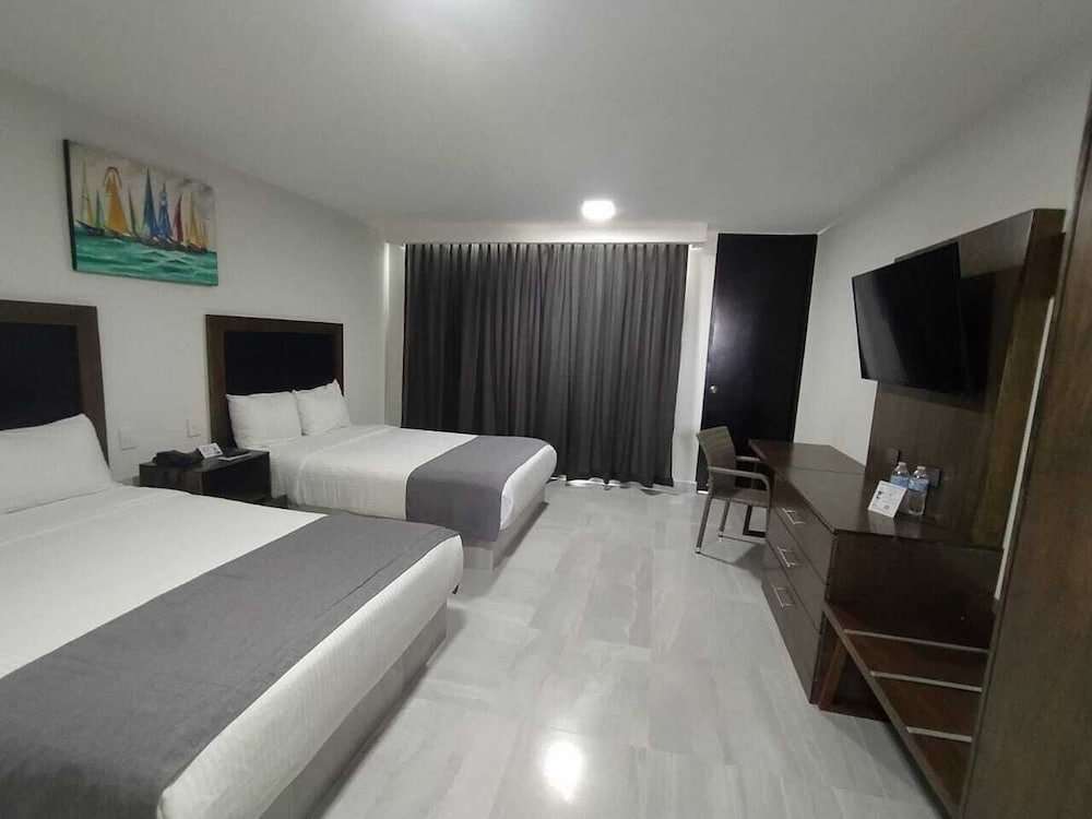 HOTEL HACIENDA MAZATLAN 27/64