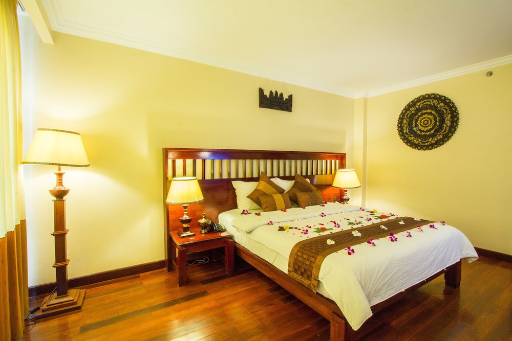 Royal Empire Hotel 16/50