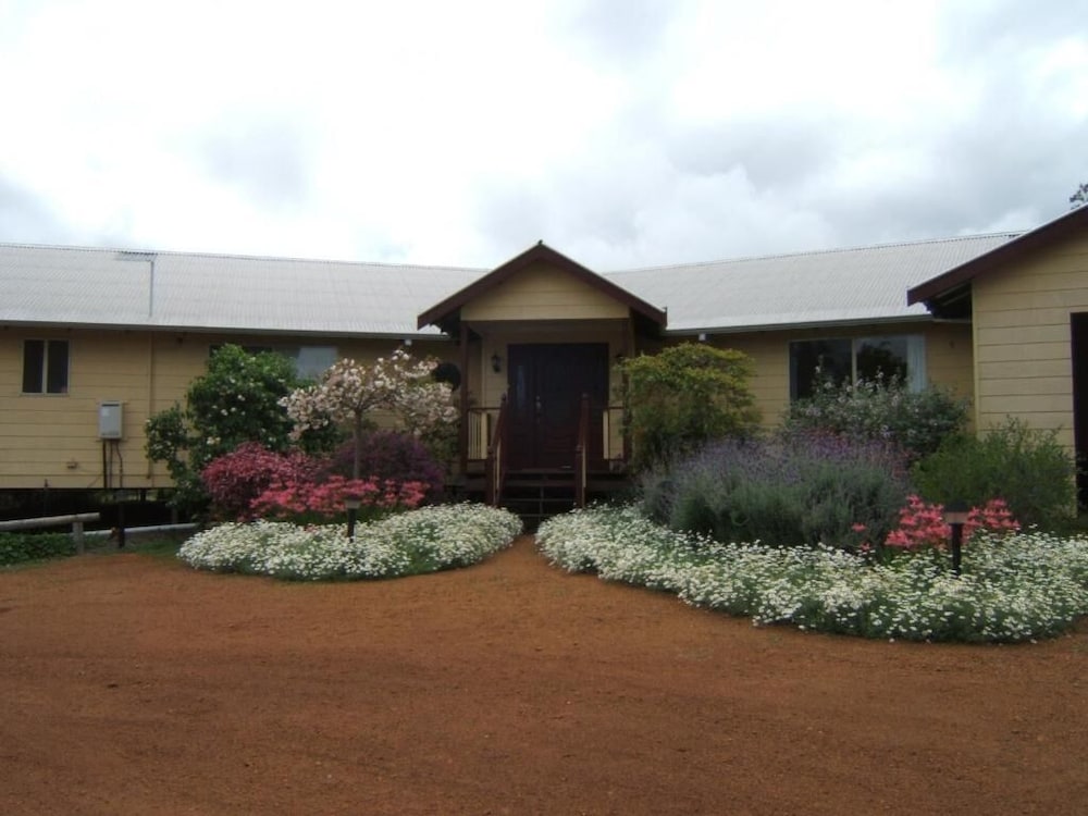 Shambhala Guesthouse 6/44