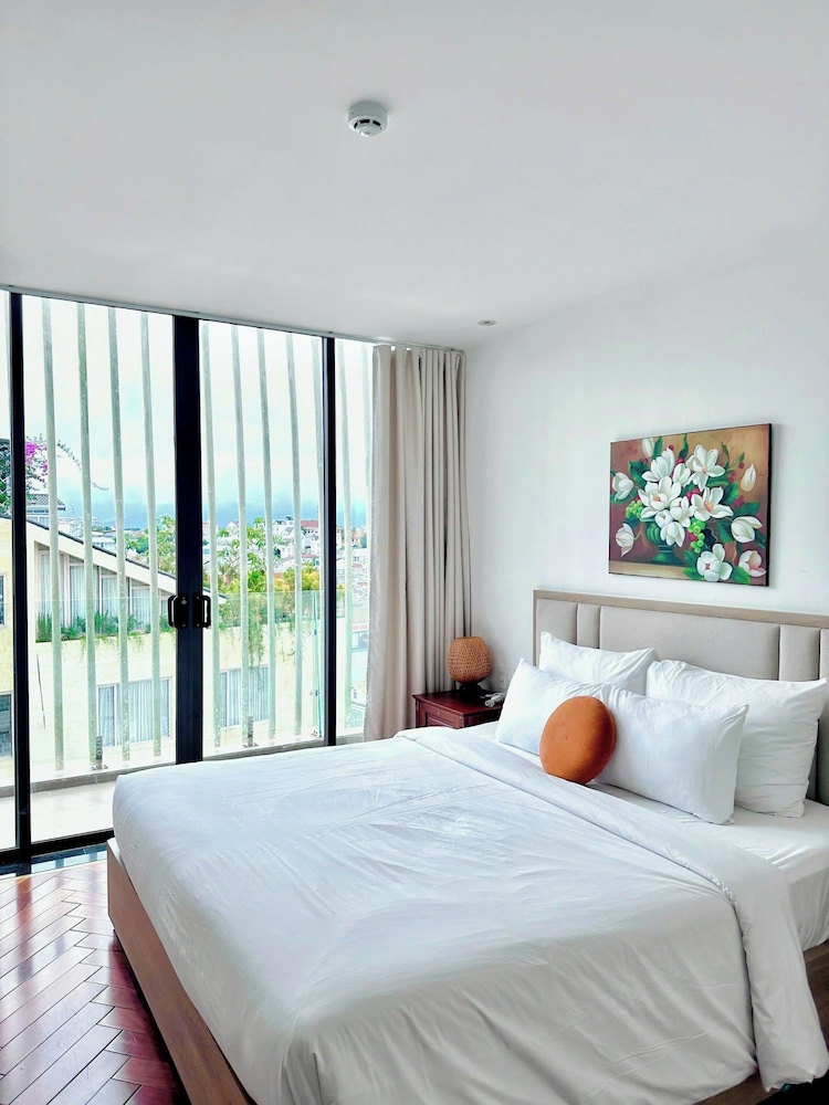 Len's Hotel 9/50