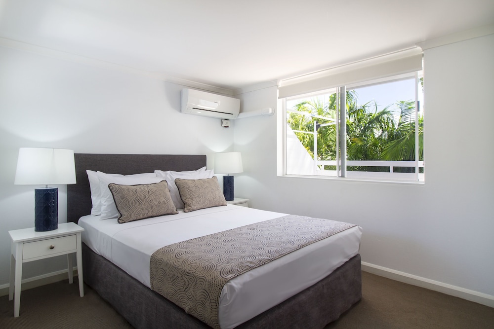 Apartments At the White House Port Douglas 25/65