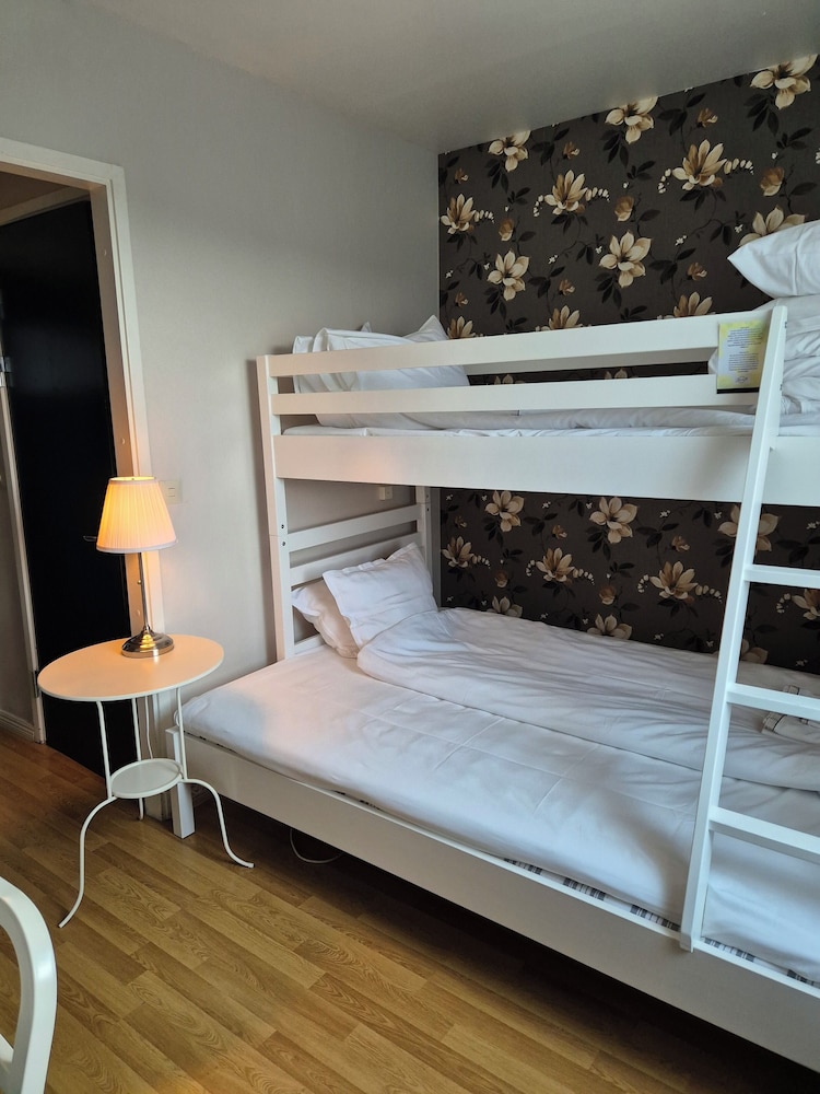 Smålandsstenar Hotell 5/37