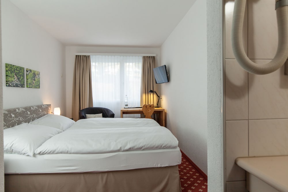 Berghotel Randolins 12/84