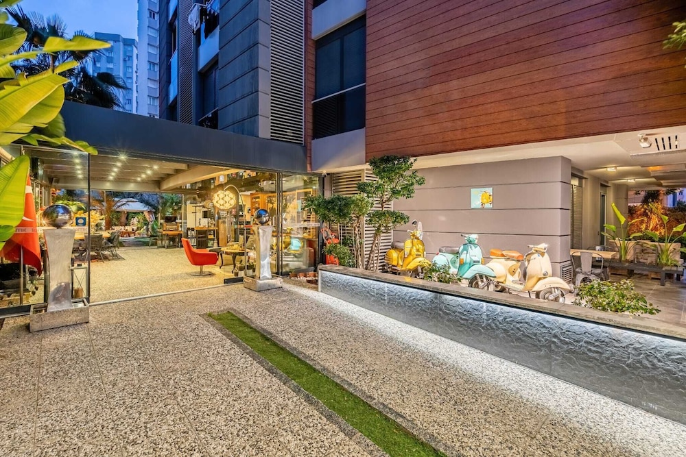 Bmk Suites And Apartments 34/50