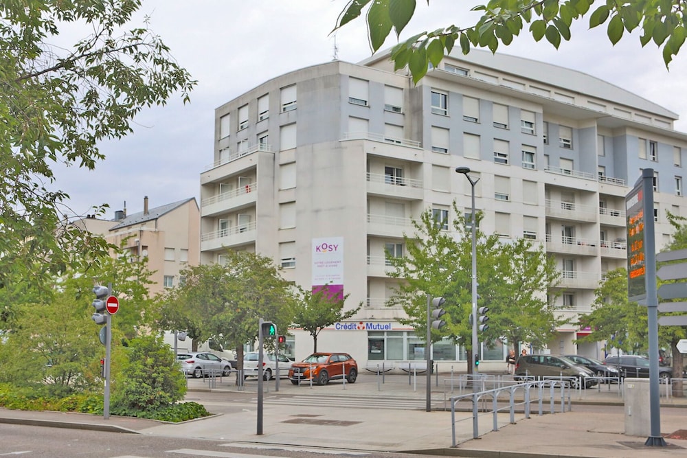 KOSY Appart'Hotels - La Maison Des Chercheurs 37/43