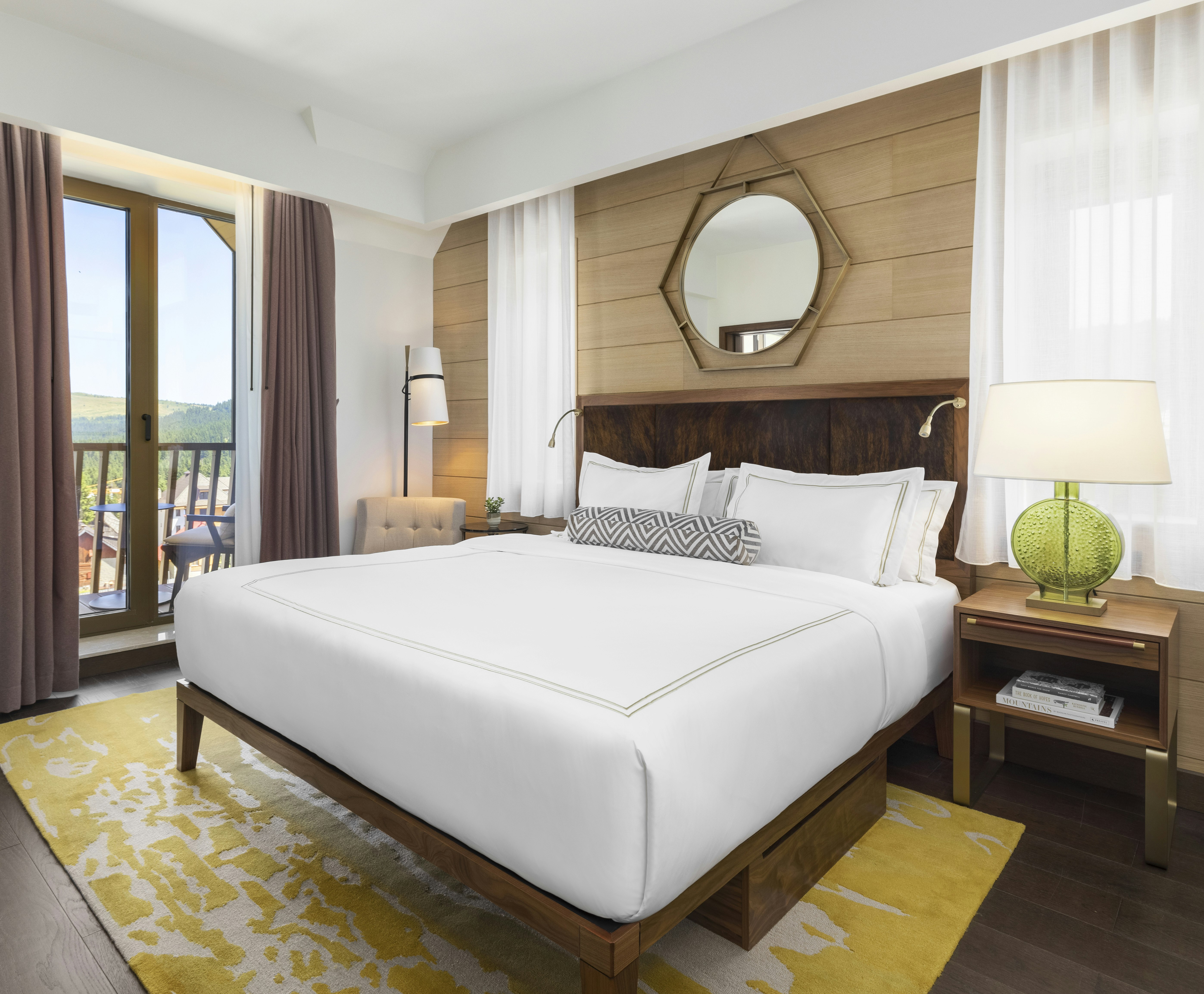 Suite, Balcony