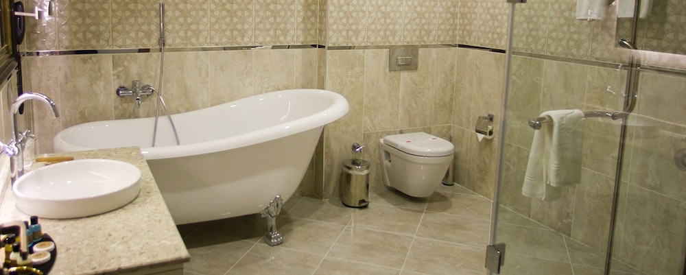 Babillon Hotel & Spa & Restaurant 46/50