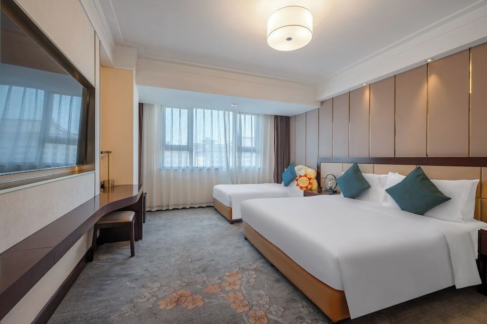 West Capital International Hotel 13/50