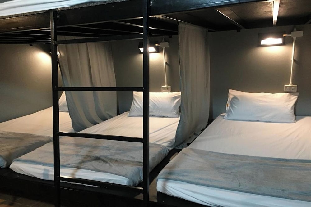 Beehive Phuket Old Town - Hostel 23/64