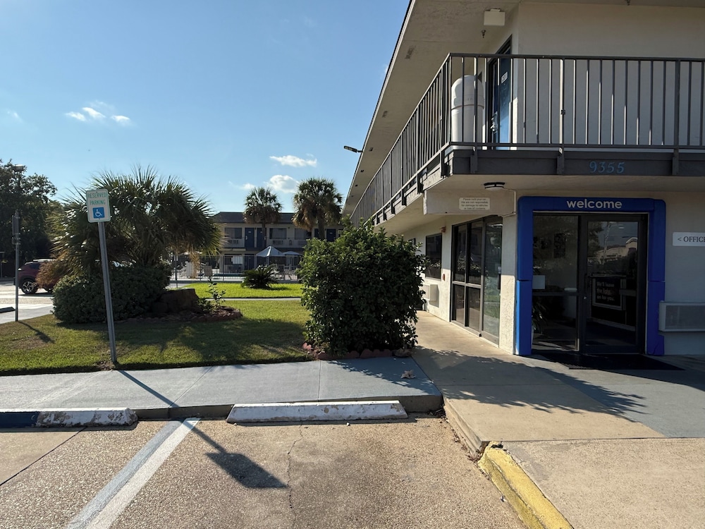 Motel6 Gulfport, MS – Airport 34/48