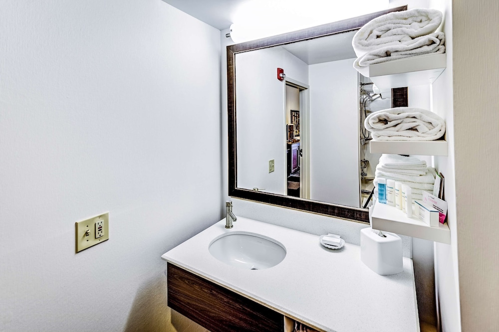 Hampton Inn by Hilton Columbus I-70E/Hamilton Rd. 33/72