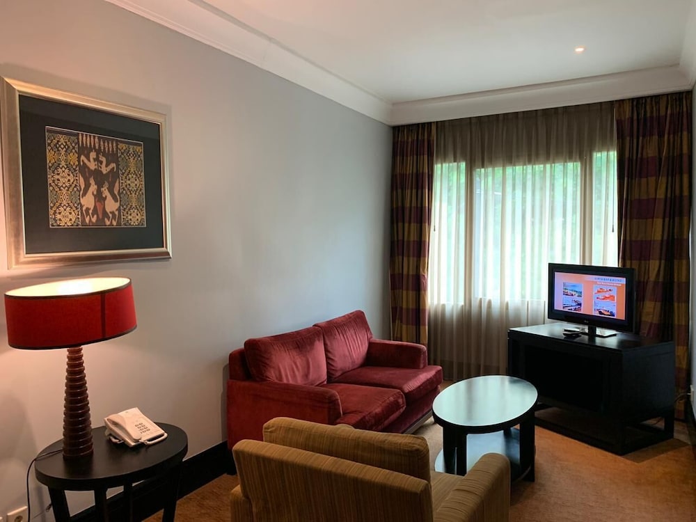 Surya Hotel Cottages Prigen 21/52