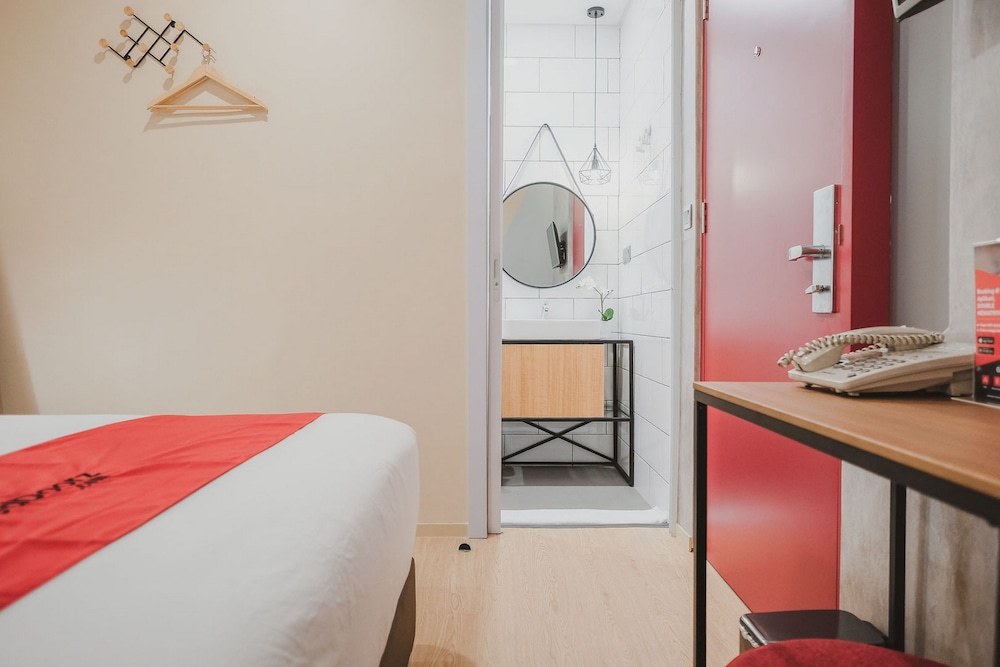 Reddoorz Plus @ Thamrin 24/50